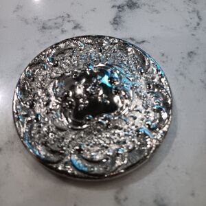 BEAUTIFUL COMPACT SILVER PLATED VINTAGE MIRROR